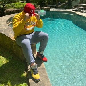 Meet your Posher, Abisai